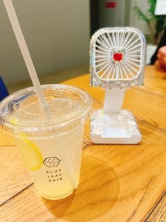 ި̧݁